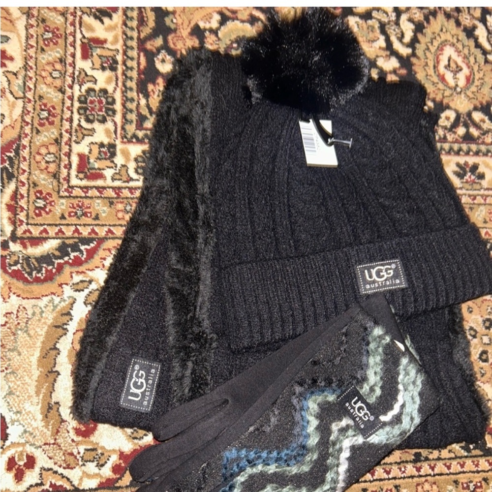 New chic UGG Black soft and cozy & stretchy Hat & Scarf new style gloves Set